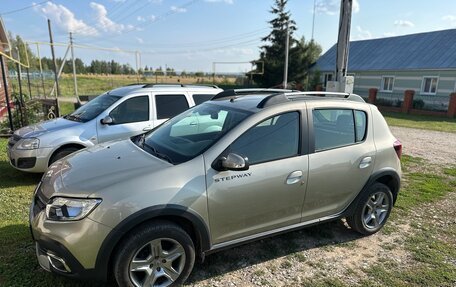 Renault Sandero II рестайлинг, 2021 год, 1 350 000 рублей, 3 фотография