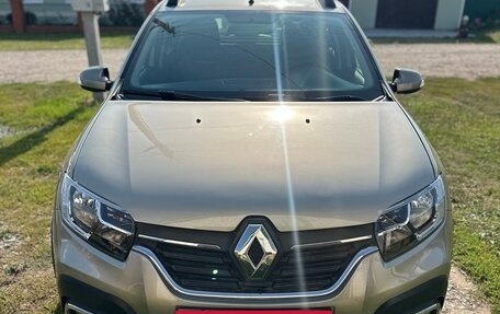 Renault Sandero II рестайлинг, 2021 год, 1 350 000 рублей, 2 фотография