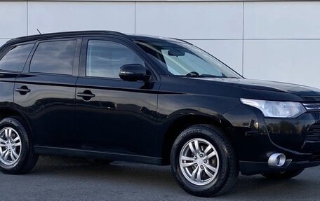 Mitsubishi Outlander III рестайлинг 3, 2012 год, 1 500 000 рублей, 5 фотография