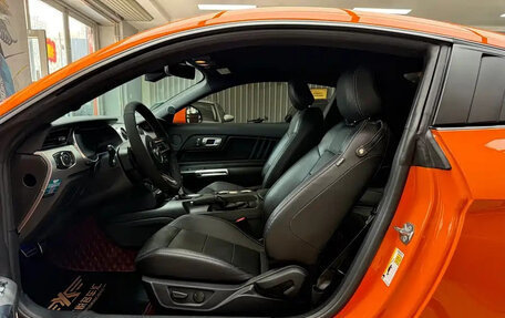 Ford Mustang VI рестайлинг, 2021 год, 2 780 521 рублей, 13 фотография