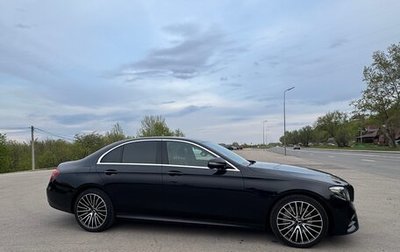 Mercedes-Benz E-Класс, 2019 год, 3 900 000 рублей, 1 фотография