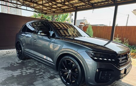 Volkswagen Touareg III, 2020 год, 5 550 000 рублей, 2 фотография