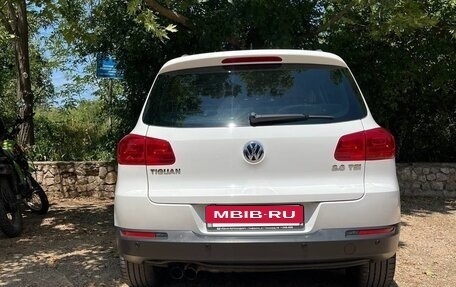 Volkswagen Tiguan I, 2012 год, 1 720 000 рублей, 2 фотография