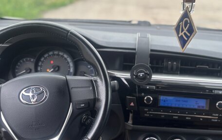 Toyota Corolla, 2015 год, 1 370 000 рублей, 6 фотография