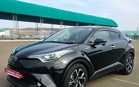 Toyota C-HR I рестайлинг, 2018 год, 2 100 000 рублей, 4 фотография