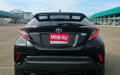 Toyota C-HR I рестайлинг, 2018 год, 2 100 000 рублей, 9 фотография