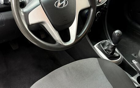 Hyundai Solaris II рестайлинг, 2014 год, 800 000 рублей, 6 фотография