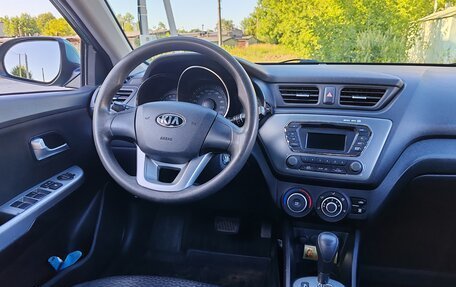KIA Rio III рестайлинг, 2013 год, 1 000 000 рублей, 7 фотография
