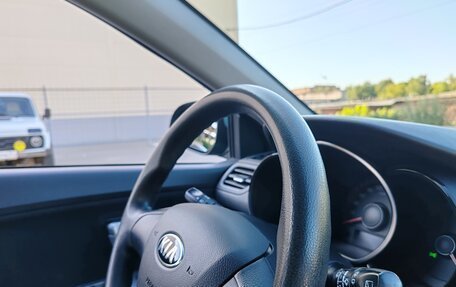KIA Rio III рестайлинг, 2013 год, 1 000 000 рублей, 6 фотография