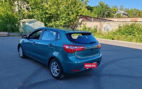 KIA Rio III рестайлинг, 2013 год, 1 000 000 рублей, 2 фотография