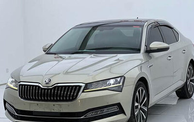 Skoda Superb III рестайлинг, 2022 год, 1 640 995 рублей, 1 фотография