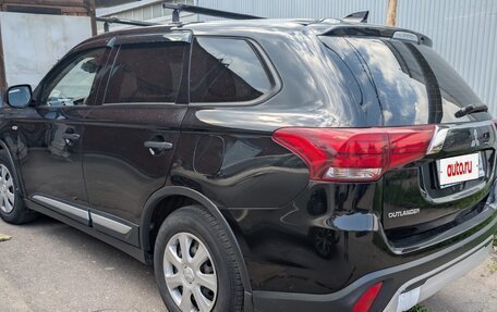 Mitsubishi Outlander III рестайлинг 3, 2020 год, 1 600 000 рублей, 4 фотография