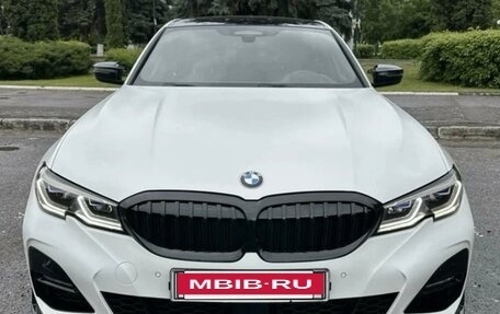 BMW 3 серия, 2019 год, 4 000 000 рублей, 2 фотография