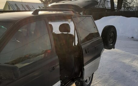 Mitsubishi RVR III рестайлинг, 1994 год, 250 000 рублей, 4 фотография