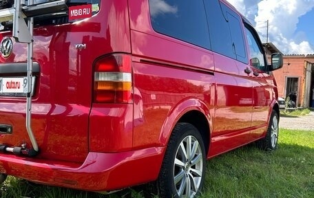 Volkswagen Caravelle T5, 2004 год, 1 700 000 рублей, 6 фотография