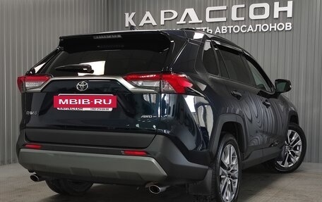Toyota RAV4, 2020 год, 3 295 000 рублей, 2 фотография