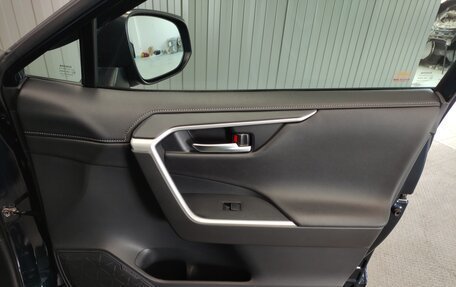 Toyota RAV4, 2020 год, 3 295 000 рублей, 16 фотография