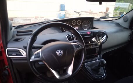Lancia Ypsilon III (Type 846), 2012 год, 900 000 рублей, 8 фотография
