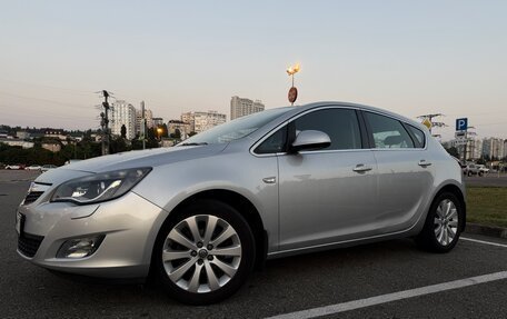 Opel Astra J, 2011 год, 700 000 рублей, 5 фотография