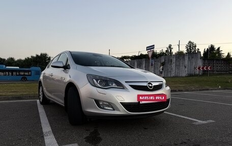 Opel Astra J, 2011 год, 700 000 рублей, 7 фотография