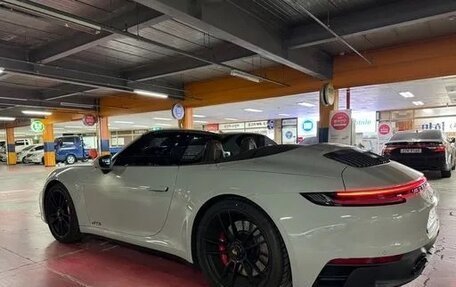 Porsche 911, 2022 год, 14 400 000 рублей, 2 фотография