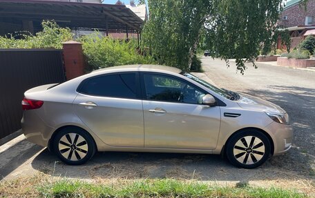 KIA Rio III рестайлинг, 2013 год, 850 000 рублей, 4 фотография