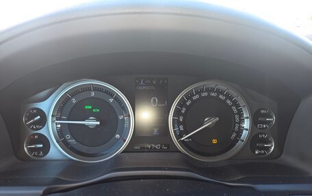 Toyota Land Cruiser 200, 2016 год, 8 500 000 рублей, 7 фотография
