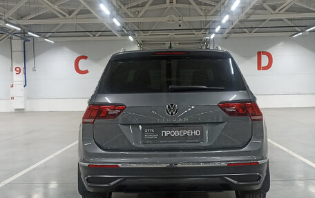 Volkswagen Tiguan II, 2021 год, 2 899 000 рублей, 7 фотография