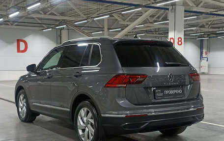 Volkswagen Tiguan II, 2021 год, 2 899 000 рублей, 8 фотография