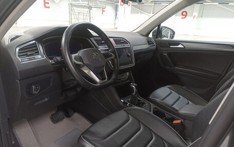 Volkswagen Tiguan II, 2021 год, 2 899 000 рублей, 20 фотография
