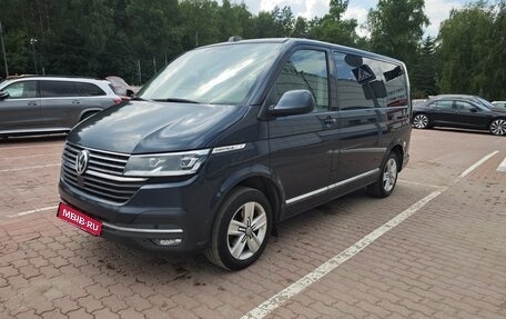 Volkswagen Caravelle T6 рестайлинг, 2020 год, 3 500 000 рублей, 1 фотография