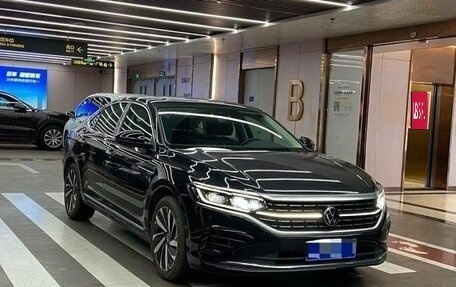 Volkswagen Passat B8 рестайлинг, 2022 год, 2 450 000 рублей, 1 фотография