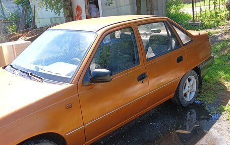 Daewoo Nexia I рестайлинг, 2002 год, 180 000 рублей, 5 фотография