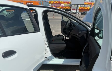 Renault Logan II, 2016 год, 748 000 рублей, 12 фотография