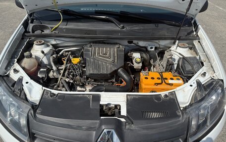 Renault Logan II, 2016 год, 748 000 рублей, 13 фотография