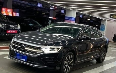 Volkswagen Passat B8 рестайлинг, 2022 год, 2 450 000 рублей, 2 фотография