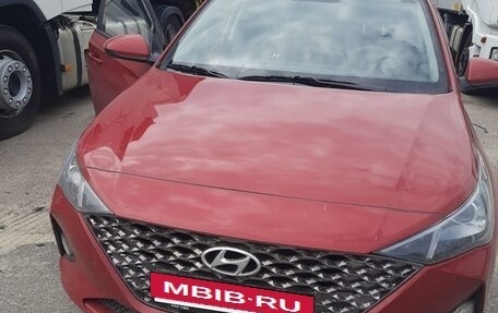 Hyundai Solaris II рестайлинг, 2020 год, 1 700 000 рублей, 4 фотография