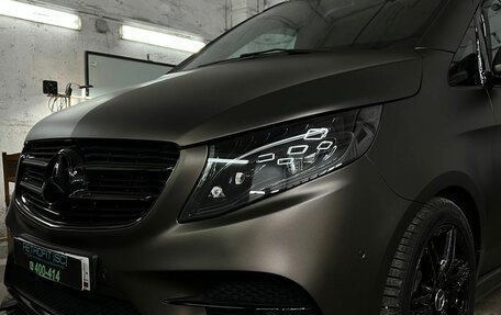 Mercedes-Benz V-Класс, 2018 год, 4 700 000 рублей, 2 фотография