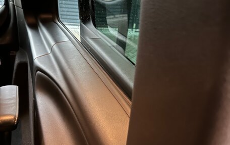 Mercedes-Benz V-Класс, 2018 год, 4 700 000 рублей, 21 фотография