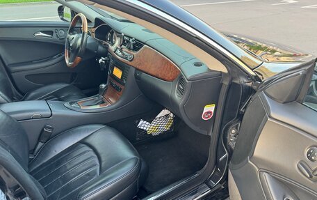 Mercedes-Benz CLS, 2008 год, 1 050 000 рублей, 19 фотография