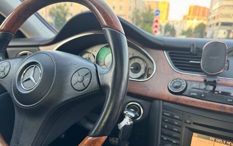 Mercedes-Benz CLS, 2008 год, 1 050 000 рублей, 26 фотография