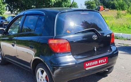 Toyota Yaris I рестайлинг, 2005 год, 530 000 рублей, 2 фотография