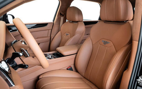 Bentley Bentayga I, 2025 год, 29 500 000 рублей, 10 фотография