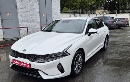 KIA K5, 2021 год, 2 400 000 рублей, 1 фотография