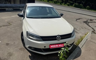 Volkswagen Jetta VI, 2013 год, 700 000 рублей, 1 фотография