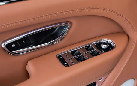 Bentley Bentayga I, 2025 год, 29 500 000 рублей, 20 фотография