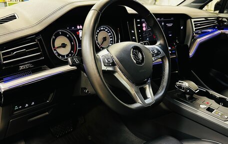 Volkswagen Touareg III, 2018 год, 5 250 000 рублей, 5 фотография