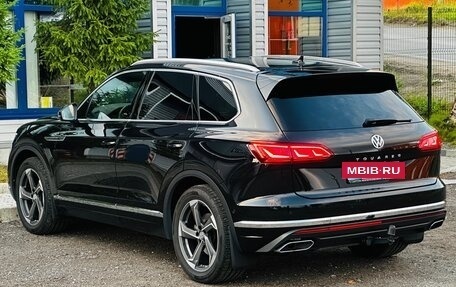 Volkswagen Touareg III, 2018 год, 5 250 000 рублей, 4 фотография