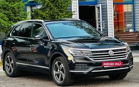 Volkswagen Touareg III, 2018 год, 5 250 000 рублей, 2 фотография