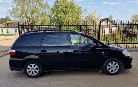 Toyota Avensis Verso I рестайлинг, 2005 год, 500 000 рублей, 3 фотография